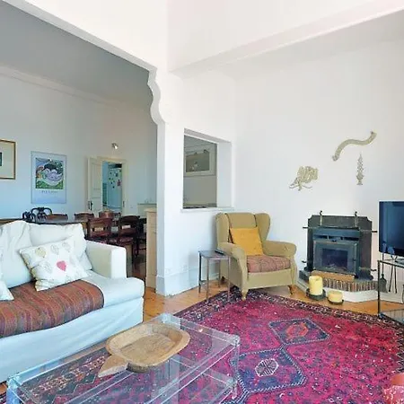 Spacious Orta Terrace